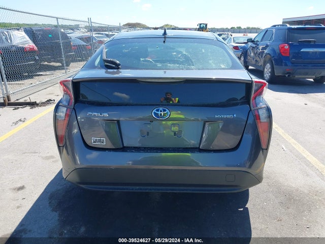 Toyota Prius Four 2016 JTDKARFUXG3014694 Image 16
