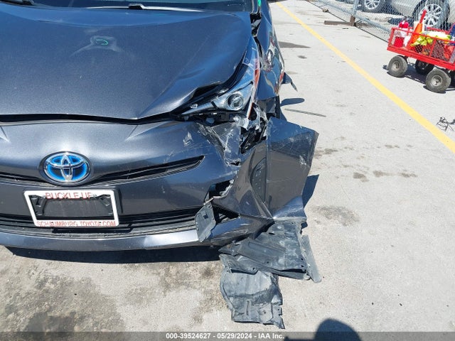 Toyota Prius Four 2016 JTDKARFUXG3014694 Image 17