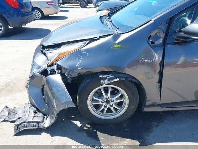 Toyota Prius Four 2016 JTDKARFUXG3014694 Image 6