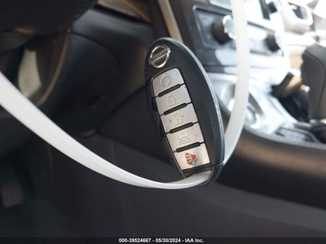 1N4AA6AP1GC387107 Nissan Maxima 3.5 Platinum