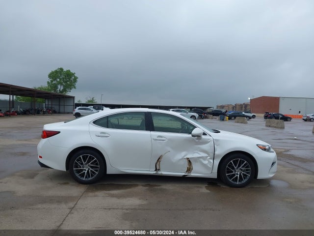 Lexus ES 350 2017 JTHBK1GG3H2248429 Image 13
