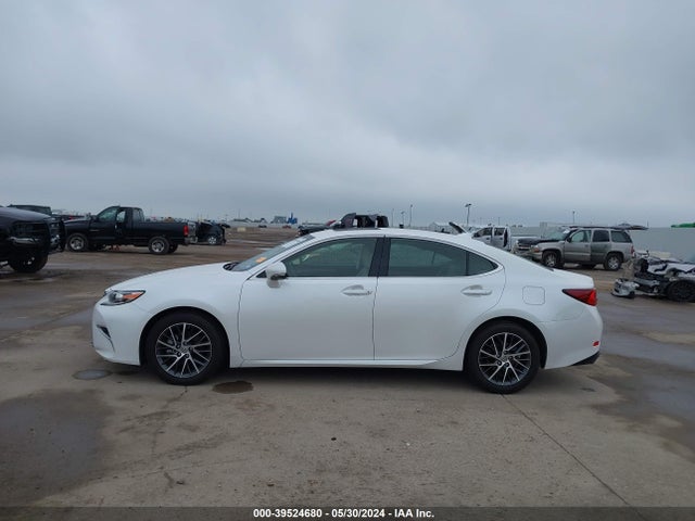 Lexus ES 350 2017 JTHBK1GG3H2248429 Image 14