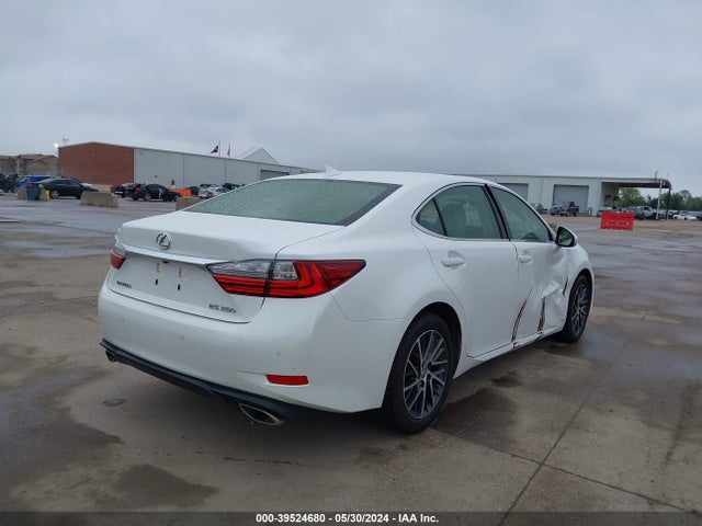 Lexus ES 350 2017 JTHBK1GG3H2248429 Image 4