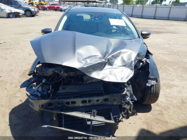 1FADP3N28GL260007 Ford Focus Titanium