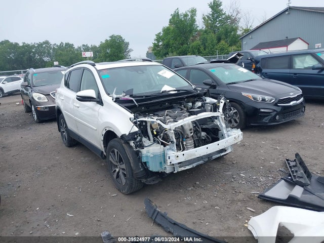 Toyota Rav4 Xle 2017 JTMRFREV1HJ126632 Image 1