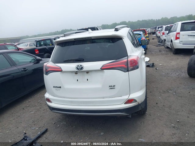 Toyota Rav4 Xle 2017 JTMRFREV1HJ126632 Image 17