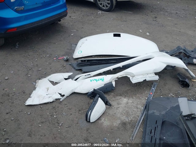 Toyota Rav4 Xle 2017 JTMRFREV1HJ126632 Image 12