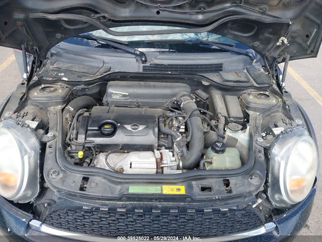2011 MINI COOPER S CLUBMAN WMWZG3C58BTY30123 Photo 9