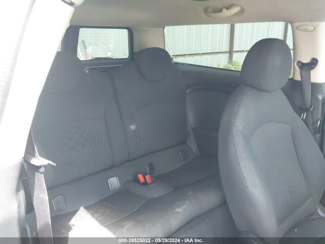 2011 MINI COOPER S CLUBMAN WMWZG3C58BTY30123 Photo 7