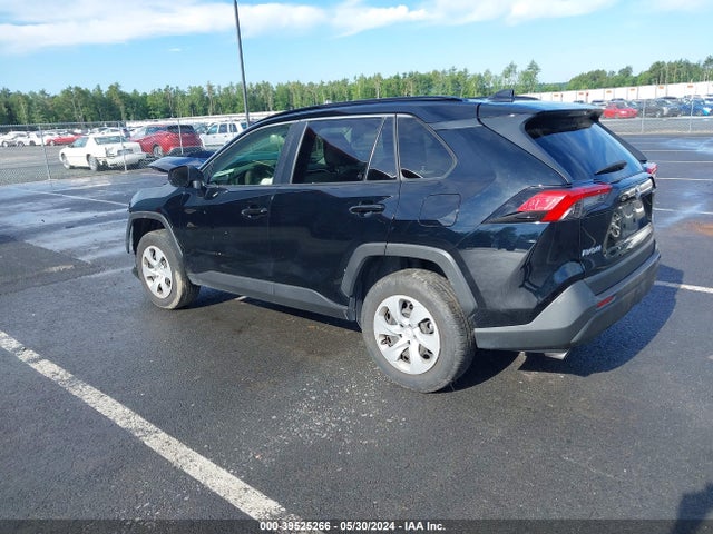 Toyota RAV4 LE 2020 JTMG1RFV1LD528551 Image 3