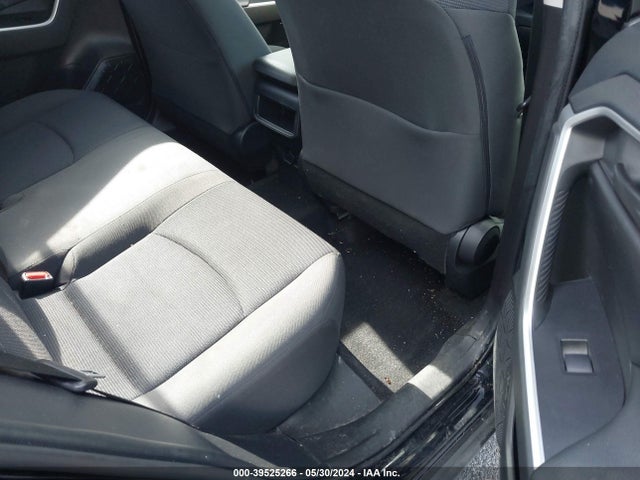 Toyota RAV4 LE 2020 JTMG1RFV1LD528551 Image 8