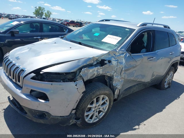 1C4PJMCS0HW611171 Jeep Cherokee Latitude 4x4