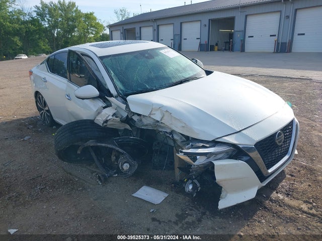 2019 1N4AL4FV1KC225301 main image