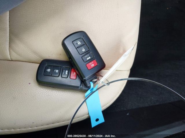 4T1BD1EB4HU057878 Toyota Avalon Hybrid Xle Premium