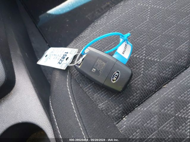3KPA24AB9KE242916 KIA RIO S