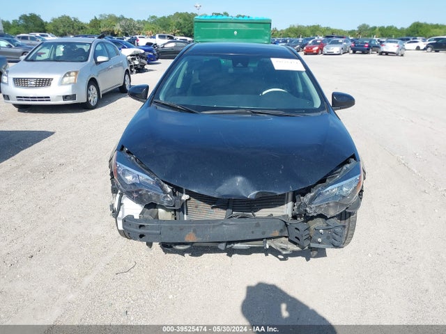 Toyota COROLLA LE 2018 5YFBURHE4JP848844 Image 13
