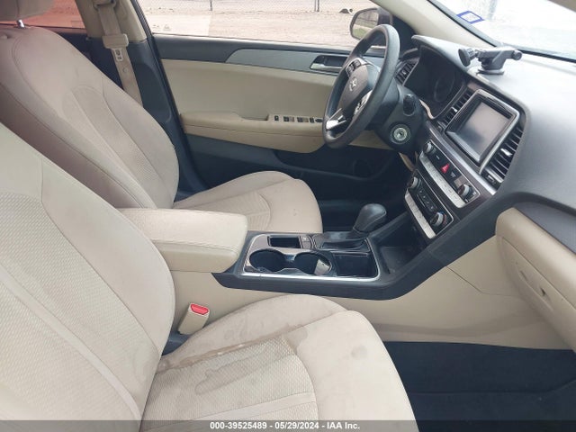 Hyundai SONATA SE 2019 5NPE24AF2KH790921 Image 5