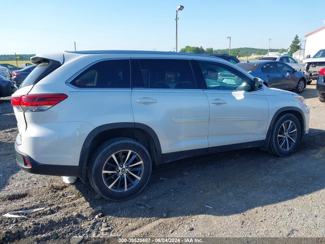 Toyota Highlander Xle 2019 5TDJZRFH2KS617640 Image 13