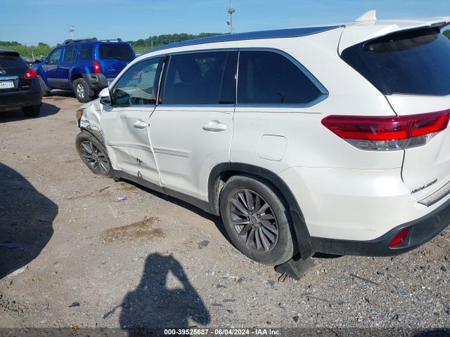 Toyota Highlander Xle 2019 5TDJZRFH2KS617640 Image 14