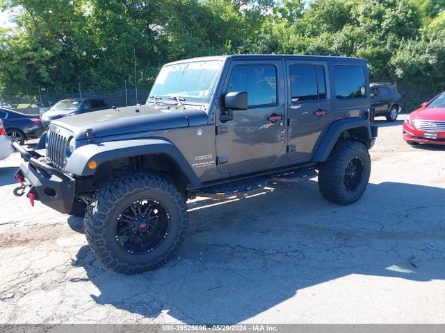 1C4BJWDG2HL545045 Jeep Wrangler Unlimited Sport 4x4