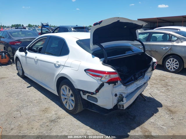 Toyota CAMRY LE 2020 4T1C11AK5LU344609 Image 3
