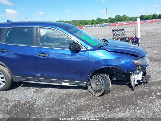 Nissan ROGUE S 2018 JN8AT2MT7JW462831 Image 14