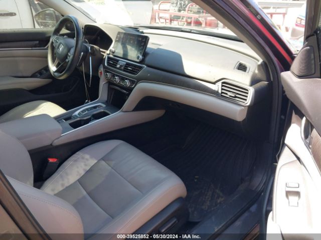 1HGCV2F92KA033922 Honda Accord Touring 2.0t