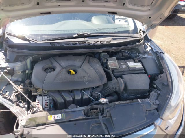 5NPDH4AE2GH669797 Hyundai ELANTRA SE