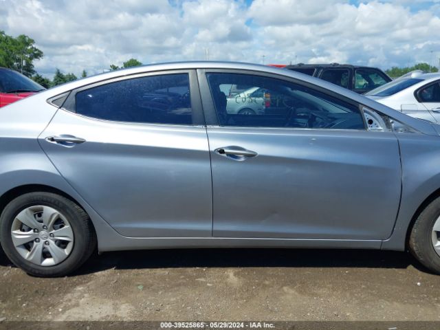 5NPDH4AE2GH669797 Hyundai ELANTRA SE