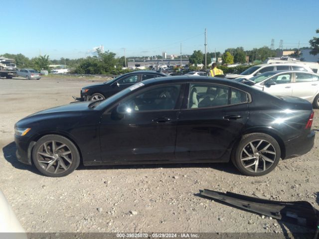 7JR102FKXKG013116 Volvo S60 T5 Momentum