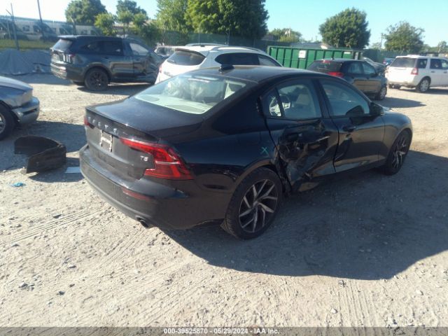 7JR102FKXKG013116 Volvo S60 T5 Momentum