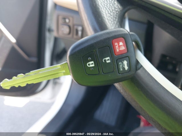 Toyota COROLLA LE 2015 2T1BURHE8FC442105 Image 11