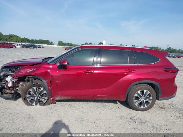 Toyota Highlander Xle 2021 5TDGZRAH4MS527023 Image 14