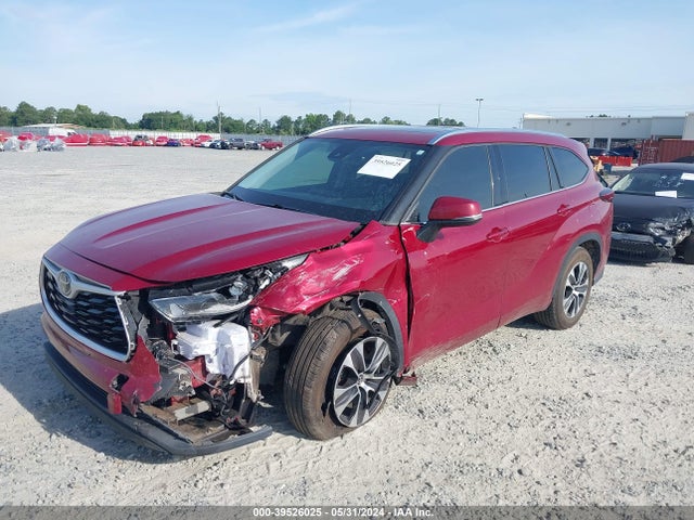 Toyota Highlander Xle 2021 5TDGZRAH4MS527023 Image 2