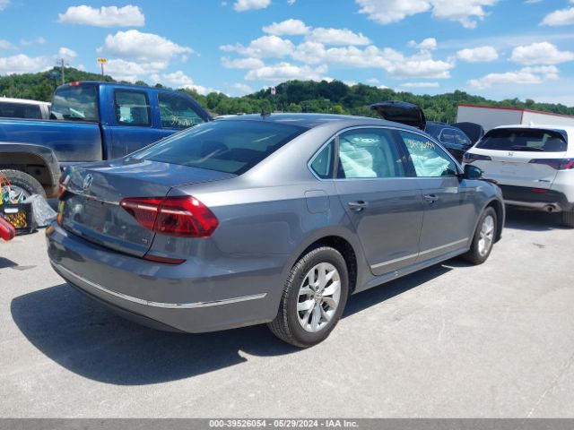 1VWAT7A30HC058484 Volkswagen Passat 1.8t S
