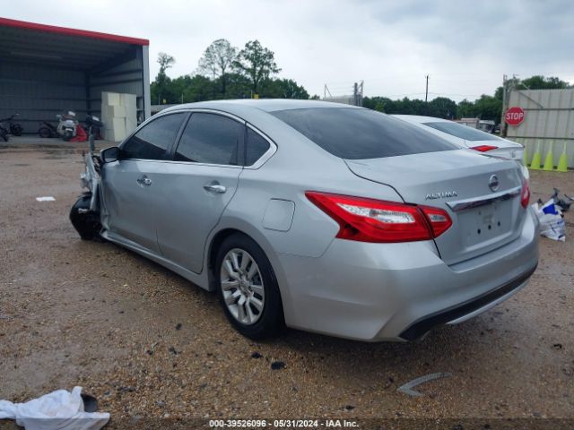 1N4AL3AP6HN365425 Nissan Altima 2.5 S