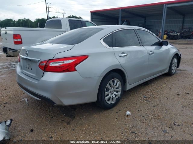 1N4AL3AP6HN365425 Nissan Altima 2.5 S