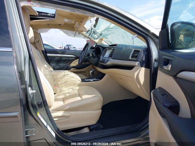 Toyota Highlander Xle V6 2015 5TDJKRFH9FS093882 Image 5