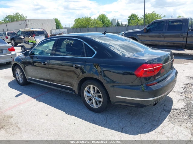 1VWAS7A30GC035904 Volkswagen Passat 1.8t S