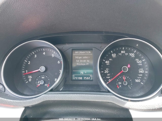 1VWAS7A30GC035904 Volkswagen Passat 1.8t S