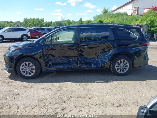 Toyota SIENNA XLE 2021 5TDYSKFC3MS028467 Image 14