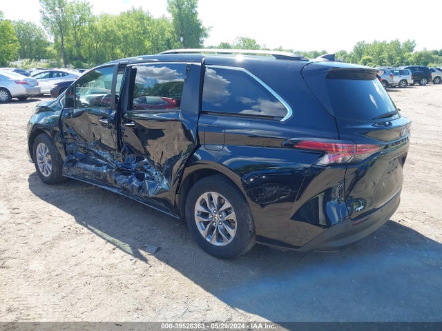 Toyota SIENNA XLE 2021 5TDYSKFC3MS028467 Image 3