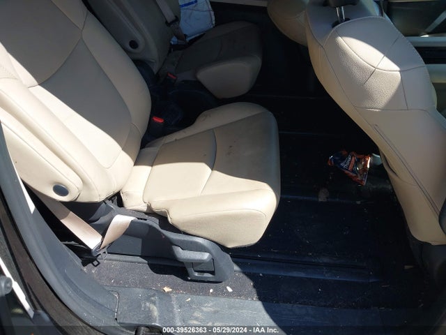 Toyota SIENNA XLE 2021 5TDYSKFC3MS028467 Image 8