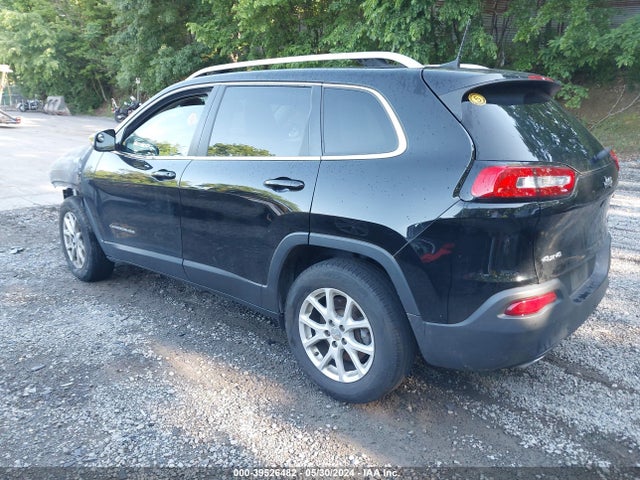1C4PJMCS6HW636057 Jeep Cherokee Latitude 4x4