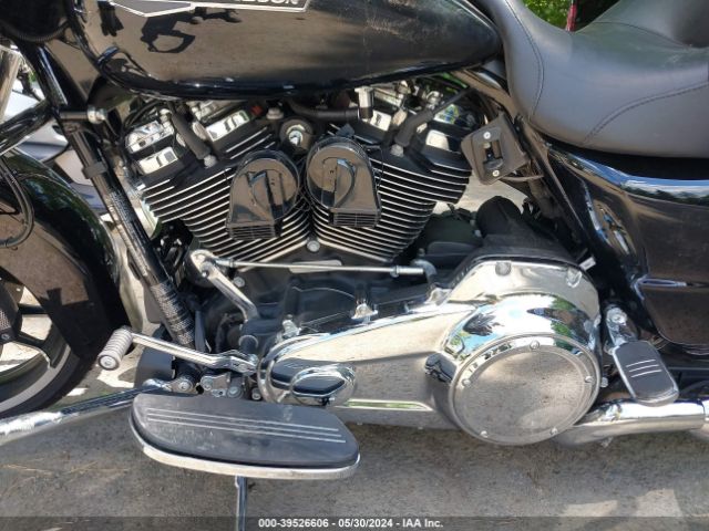 2022 HARLEY-DAVIDSON FLHX 1HD1KBC19NB638756 Photo 8