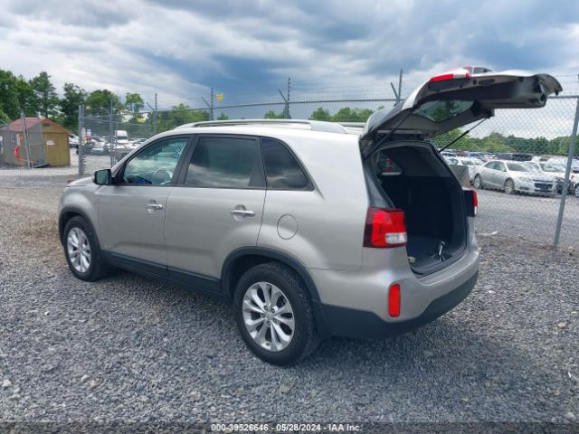 5XYKUDA78FG625927 KIA Sorento Ex V6