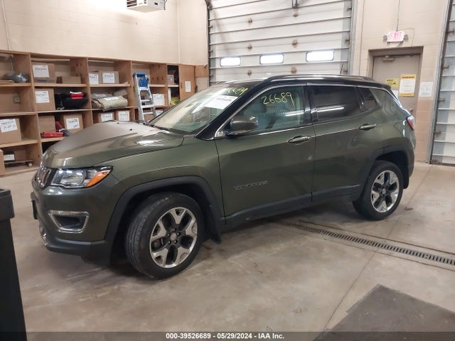 3C4NJDCB2JT113217 Jeep Compass Limited 4x4