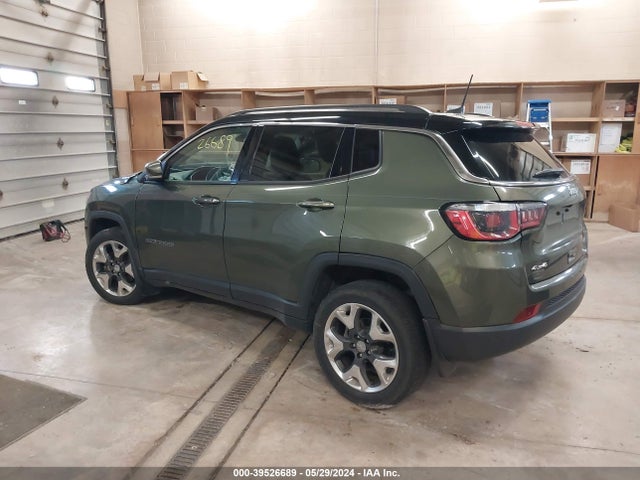3C4NJDCB2JT113217 Jeep Compass Limited 4x4
