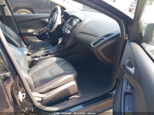 1FADP3N2XJL279374 Ford Focus Titanium