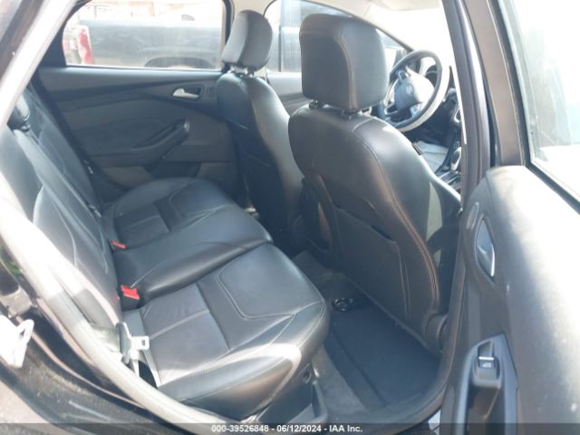 1FADP3N2XJL279374 Ford Focus Titanium